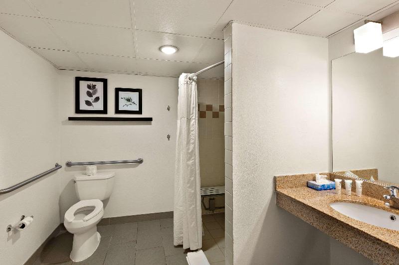 Country Inn & Suites Jonesborough-Johnson City W image
