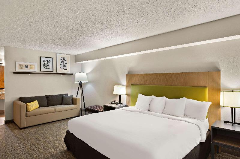 Bed room