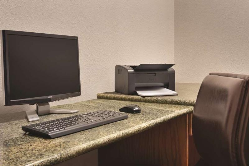 Country Inn & Suites by Radisson Merrillville IN image