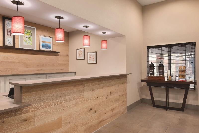 Country Inn & Suites by Radisson Merrillville IN image
