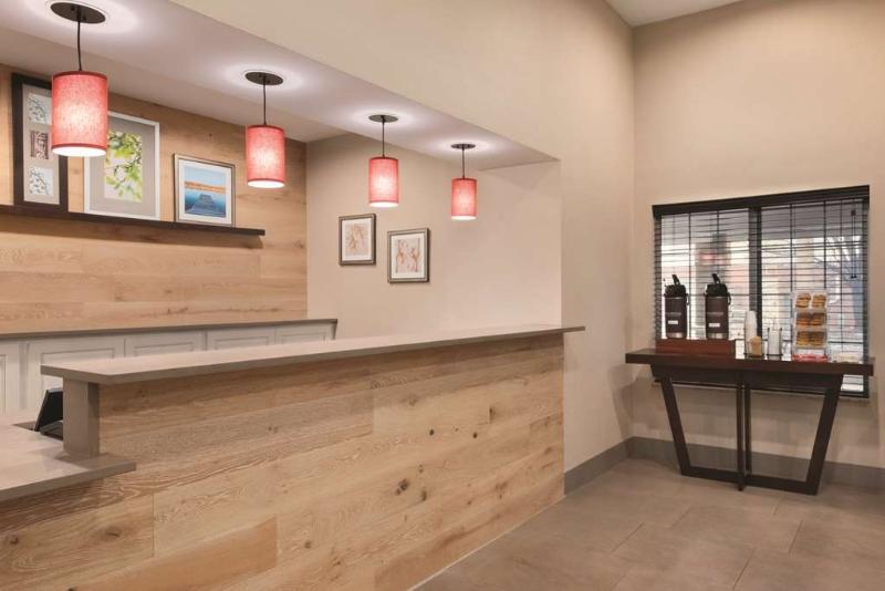 Country Inn & Suites by Radisson Merrillville IN image