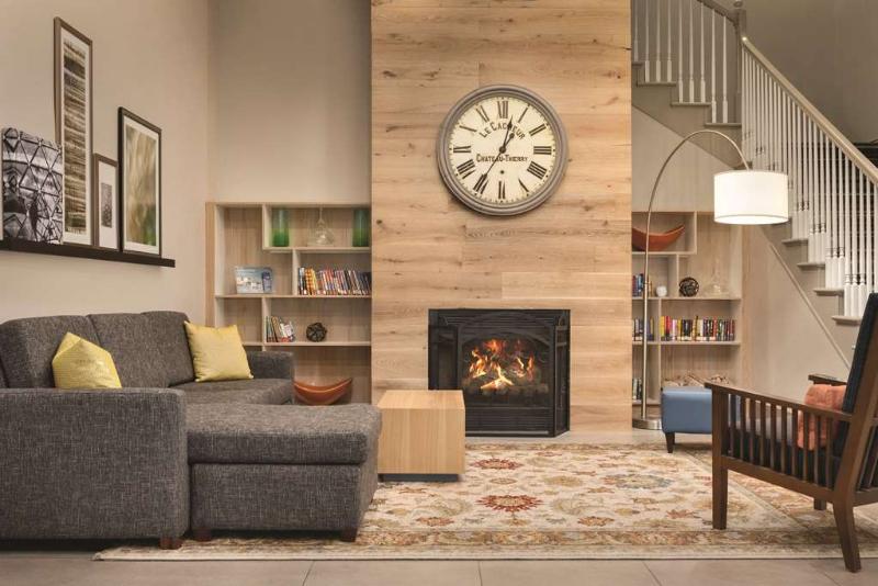 Country Inn & Suites by Radisson Merrillville IN image
