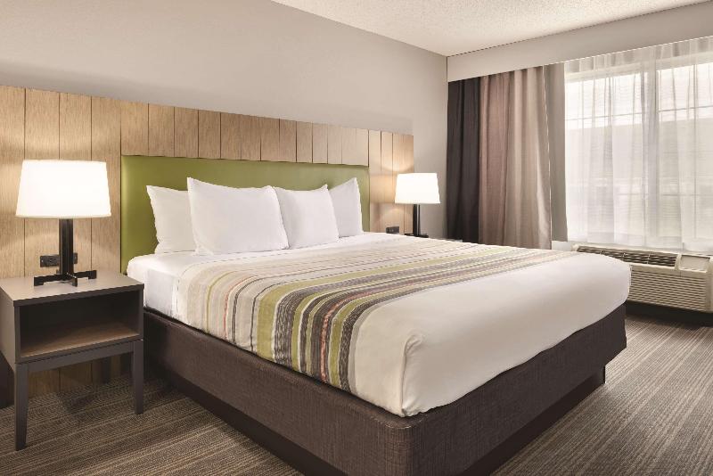 Country Inn & Suites by Radisson Merrillville IN image