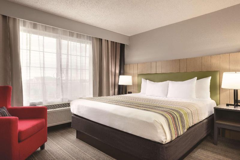 Country Inn & Suites by Radisson Merrillville IN image