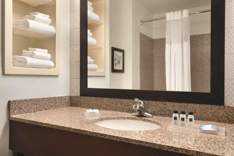 Country Inn & Suites by Radisson Merrillville IN image