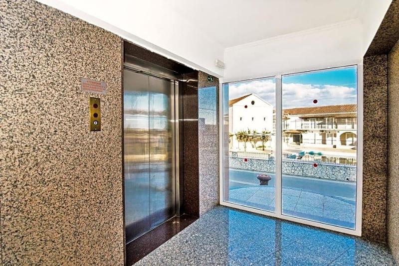 Must Hotel image