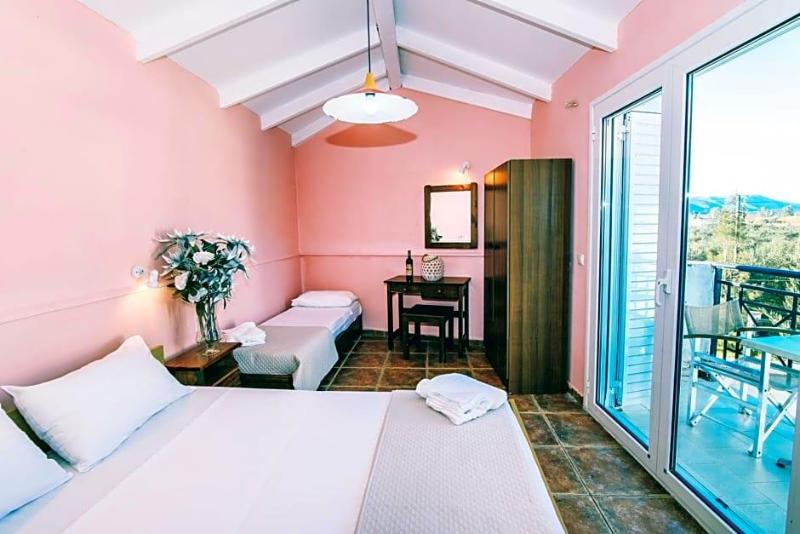 Must Hotel image