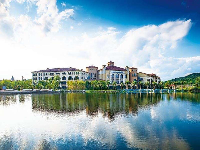 Wyndham Grand Plaza Royale Resort Nanjing image
