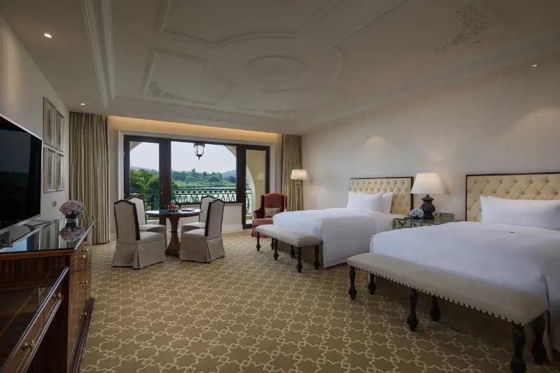 Wyndham Grand Plaza Royale Resort Nanjing image