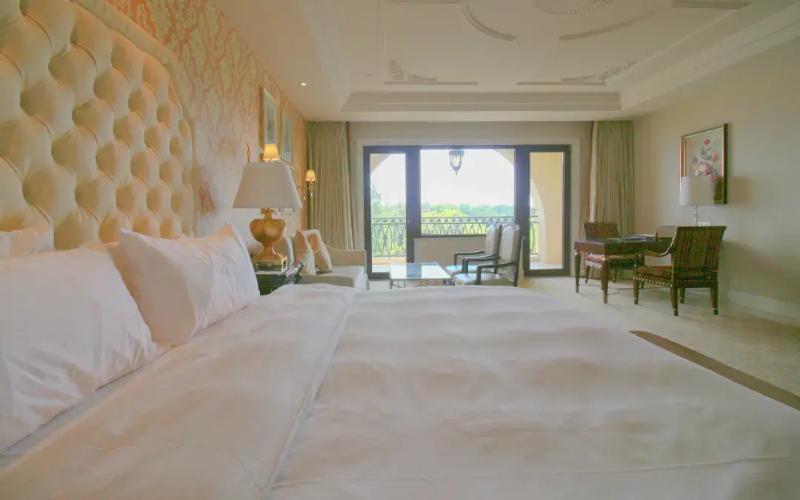 Wyndham Grand Plaza Royale Resort Nanjing image