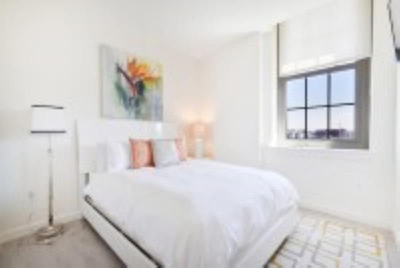 Global Luxury Suites Downtown Boston image