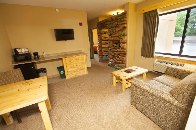 Great Wolf Lodge Boston/Fitchburg image