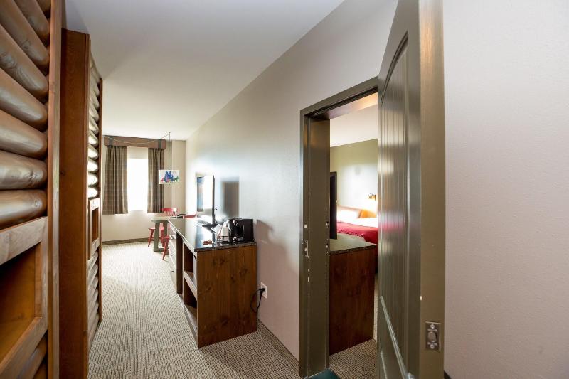 Great Wolf Lodge Gurnee image
