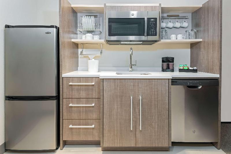 Home2 Suites Hilton Orlando Near Universal Studios image