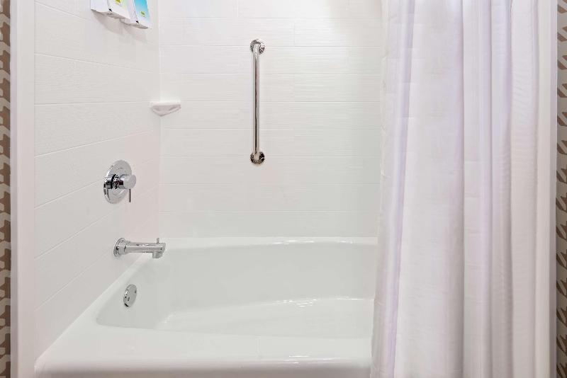 Home2 Suites Hilton Orlando Near Universal Studios image