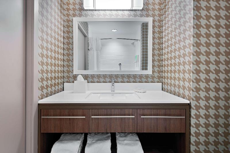 Home2 Suites Hilton Orlando Near Universal Studios image