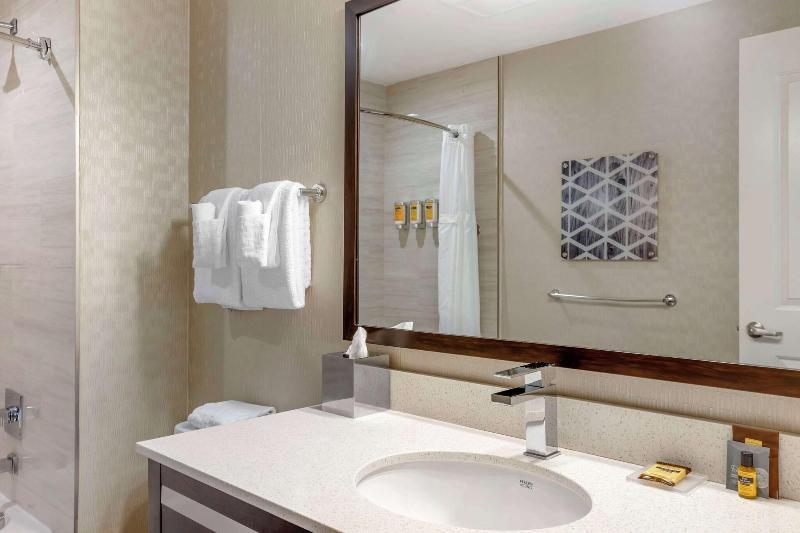 Best Western Plus Philadelphia-Pennsauken Hotel image