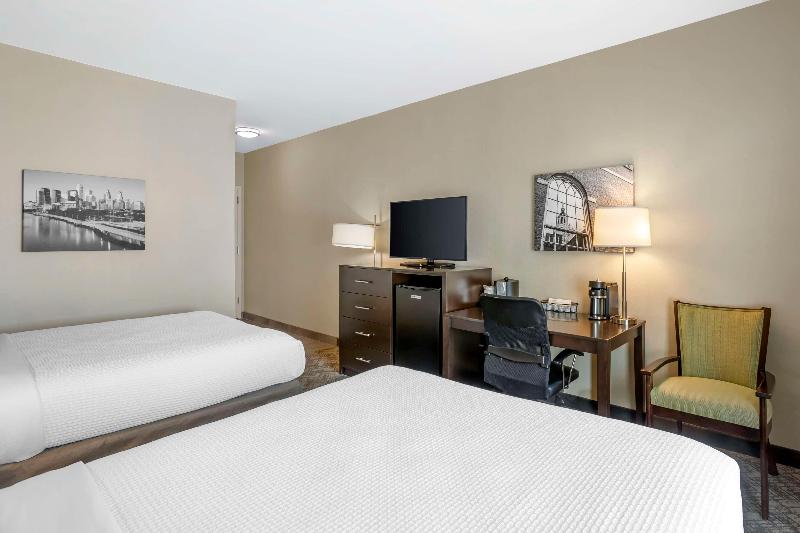 Best Western Plus Philadelphia-Pennsauken Hotel image