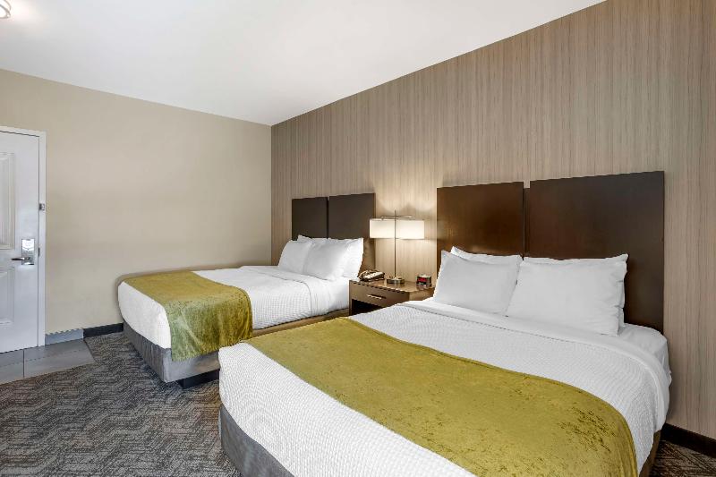 Best Western Plus Philadelphia-Pennsauken Hotel image