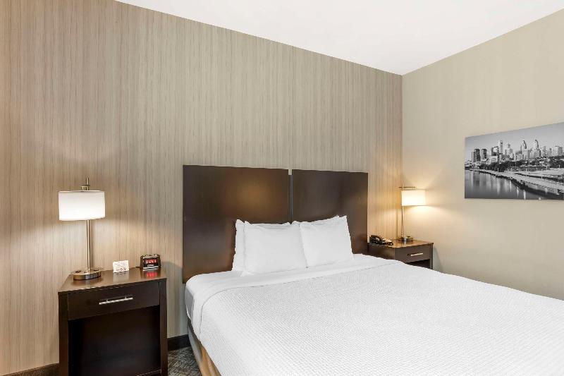 Best Western Plus Philadelphia-Pennsauken Hotel image