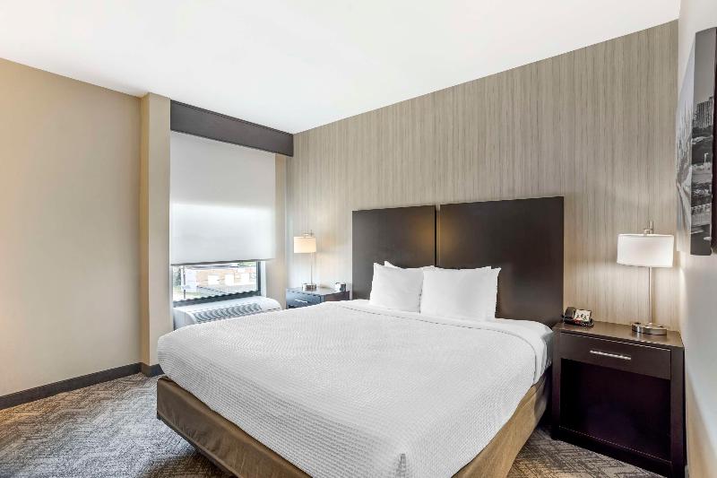Best Western Plus Philadelphia-Pennsauken Hotel image