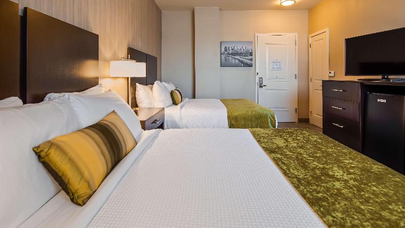 Best Western Plus Philadelphia-Pennsauken Hotel image