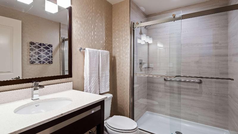 Best Western Plus Philadelphia-Pennsauken Hotel image
