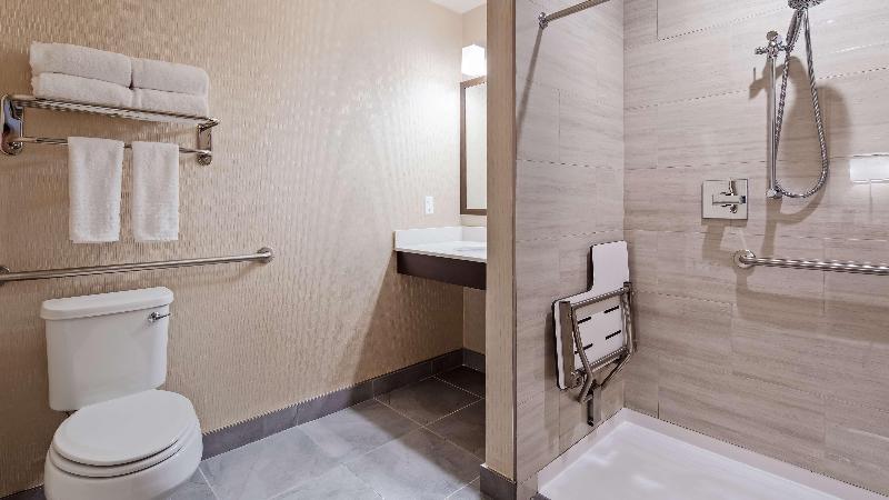 Best Western Plus Philadelphia-Pennsauken Hotel image