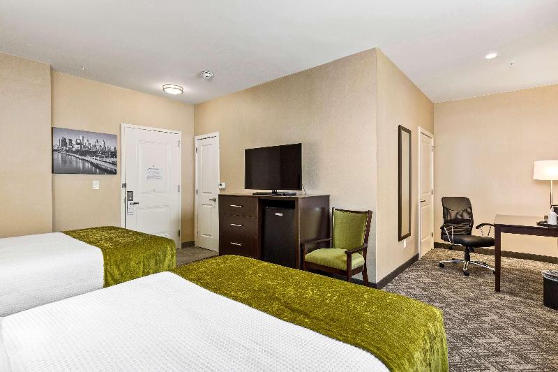 Best Western Plus Philadelphia-Pennsauken Hotel image