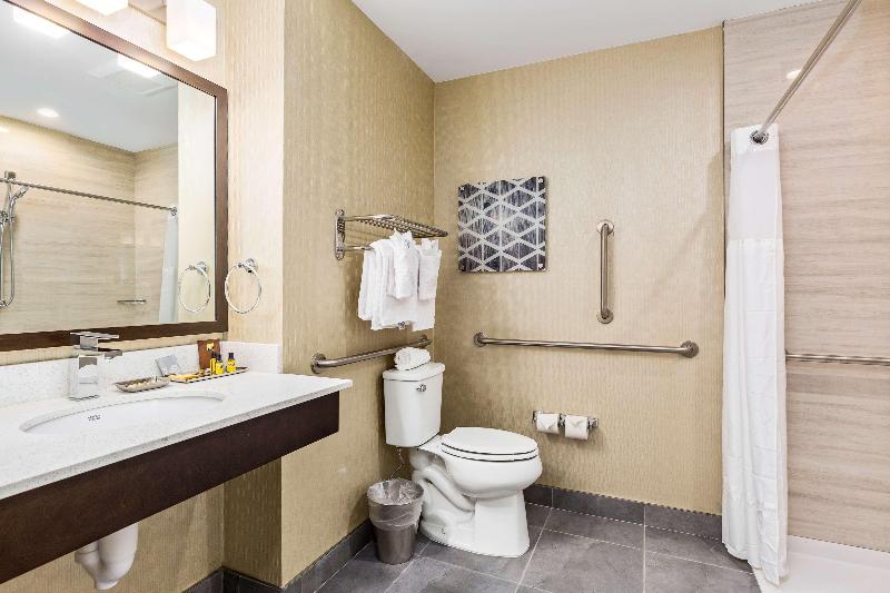 Best Western Plus Philadelphia-Pennsauken Hotel image