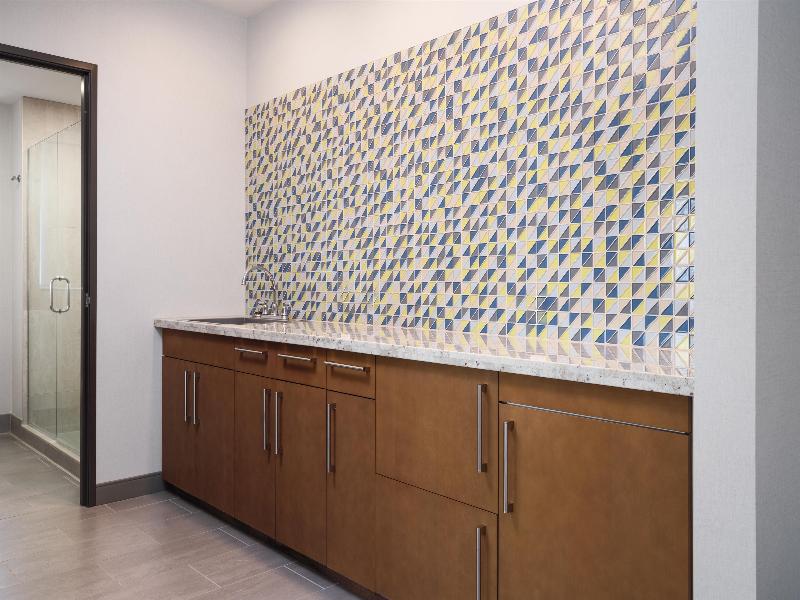 Best Western Premier Hotel At Fisher'S Landing image