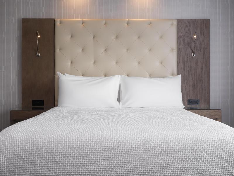 Best Western Premier Hotel At Fisher'S Landing image