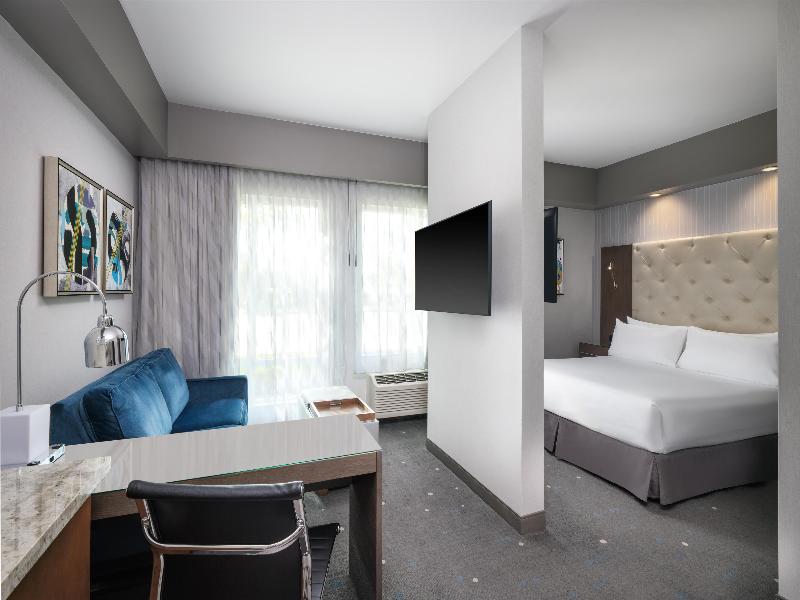 Best Western Premier Hotel At Fisher'S Landing image