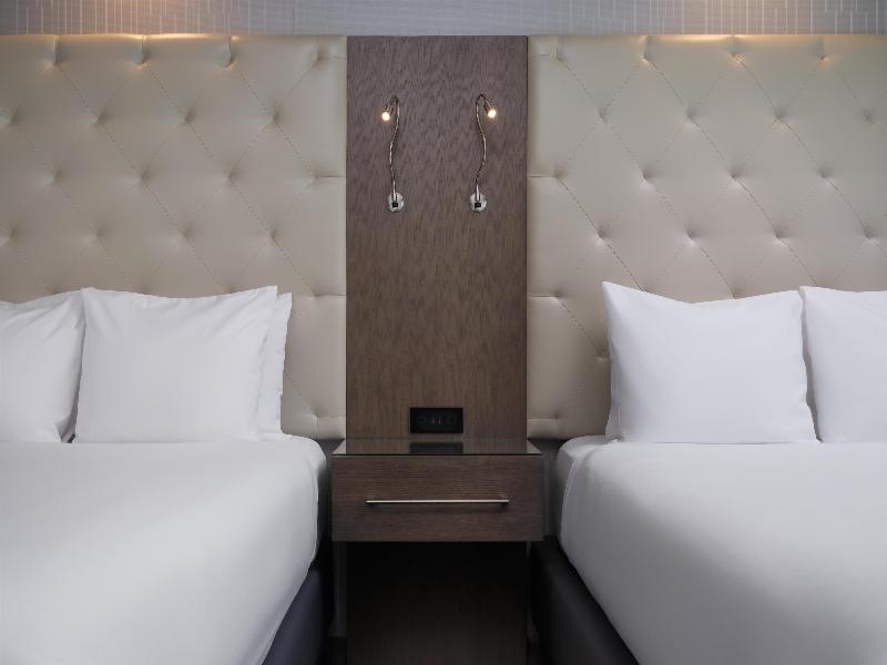 Best Western Premier Hotel At Fisher'S Landing image
