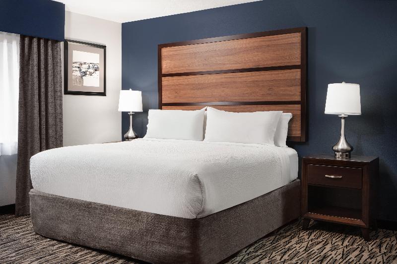 Garner Hotel Auburn - Seattle By IHG image