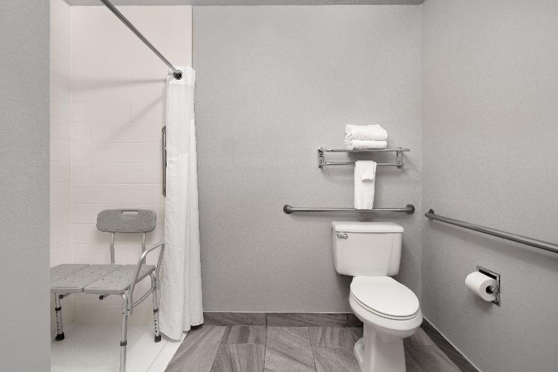 Garner Hotel Auburn - Seattle By IHG image