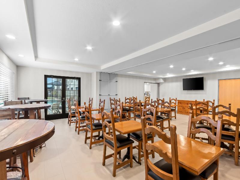 Red Lion Inn & Suites Goodyear Phoenix image
