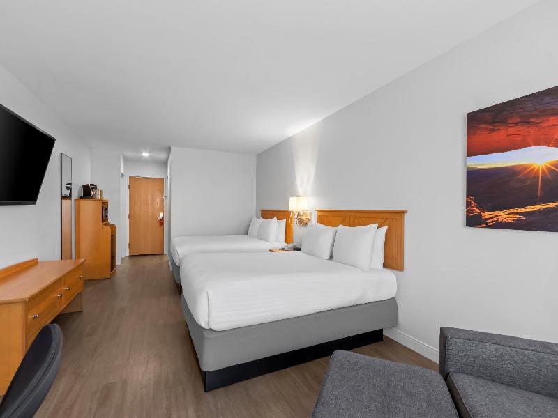 Red Lion Inn & Suites Goodyear Phoenix image