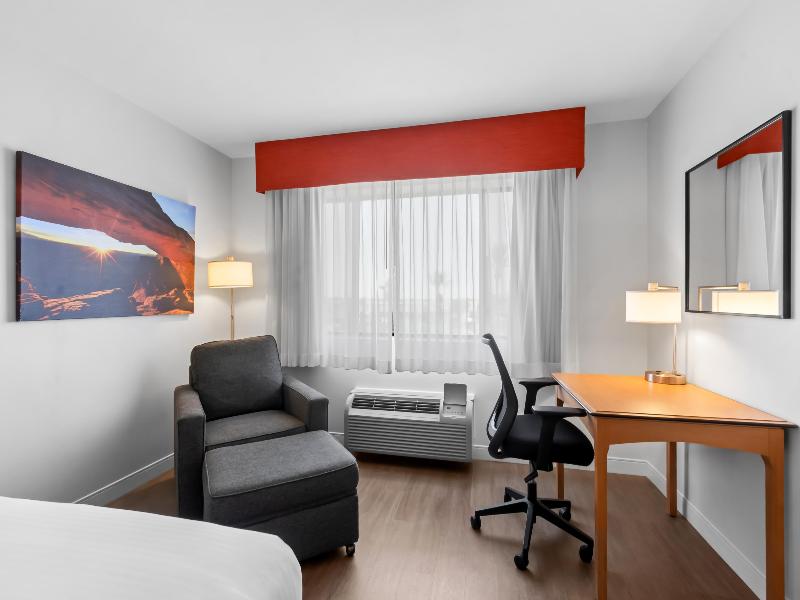 Red Lion Inn & Suites Goodyear Phoenix image