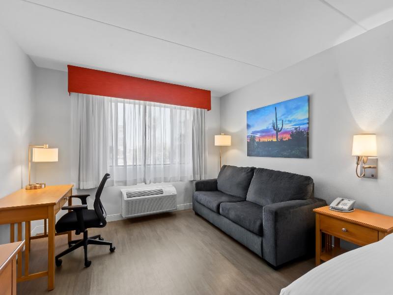 Red Lion Inn & Suites Goodyear Phoenix image