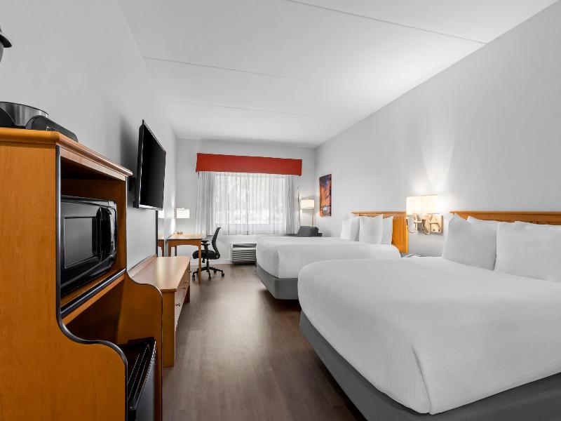 Red Lion Inn & Suites Goodyear Phoenix image