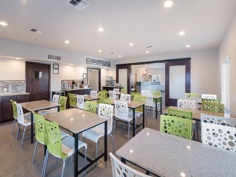 Quality Inn & Suites Kennewick Tri-Cities image