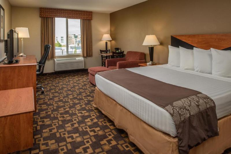 Red Lion Inn & Suites Kennewick image