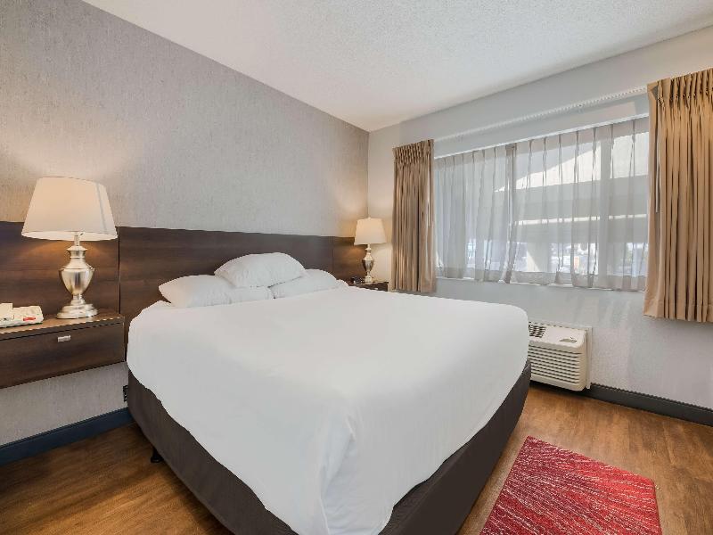 Red Lion Inn & Suites Ontario image