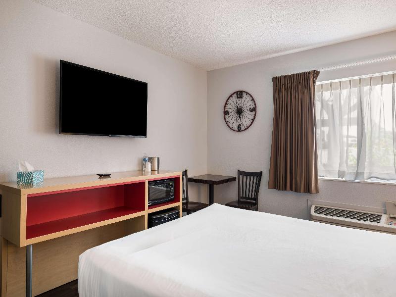 Red Lion Inn & Suites Ontario image