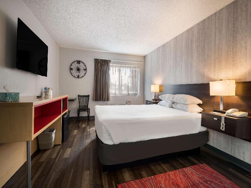 Red Lion Inn & Suites Ontario image