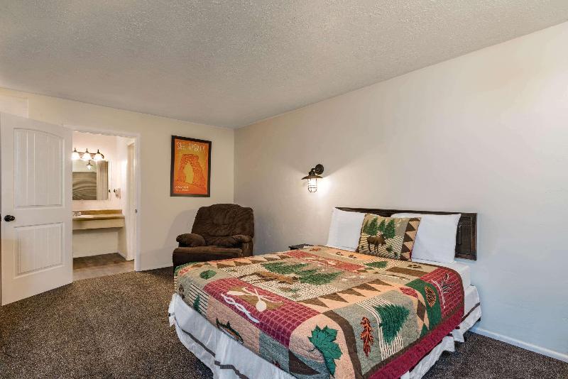 High Desert Inn image