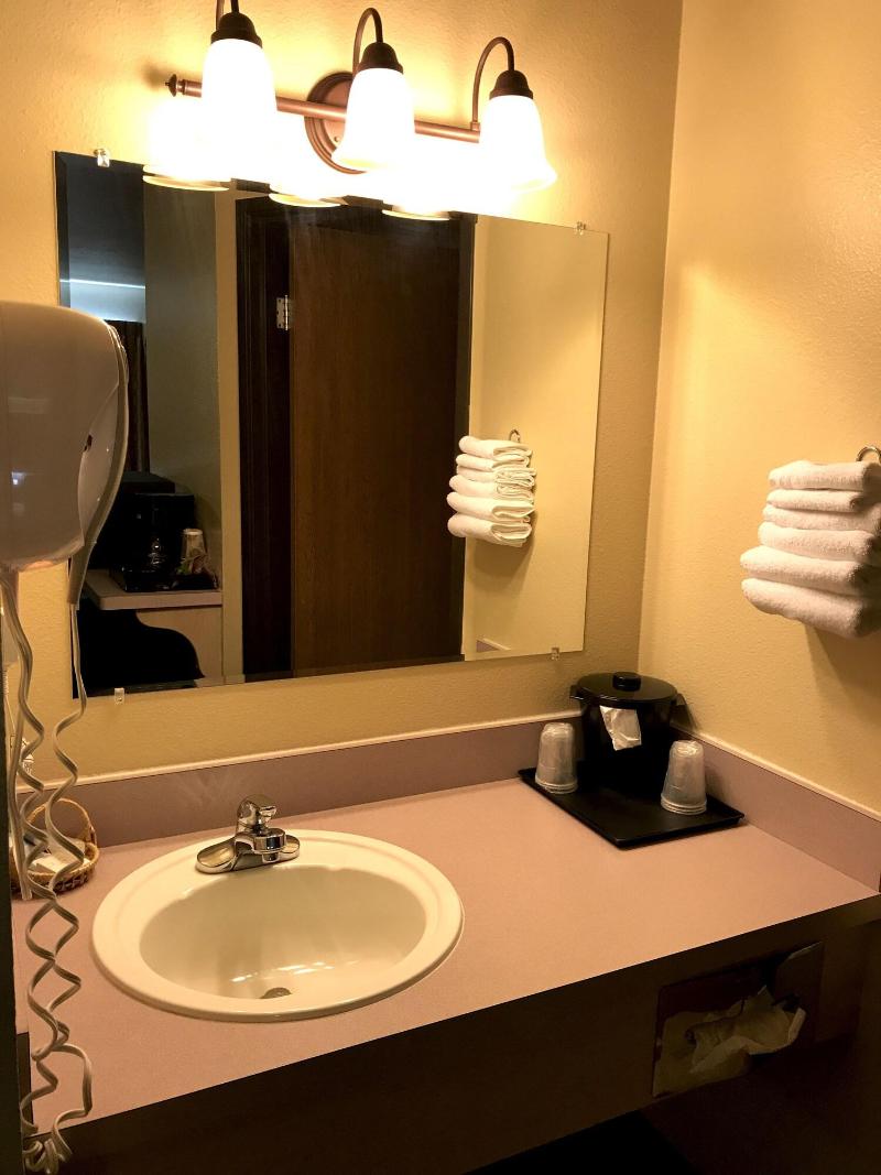 Fairbridge Inn and Suites Kellogg image