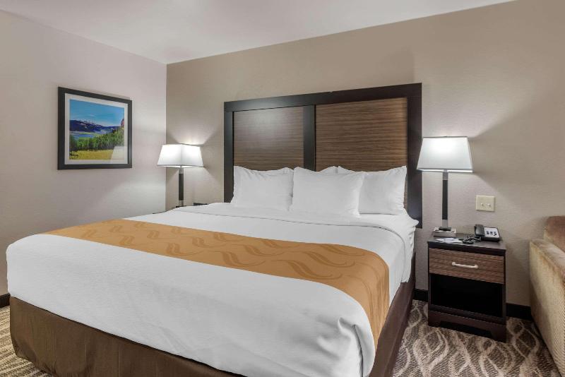 Quality Inn Suites South Fork image