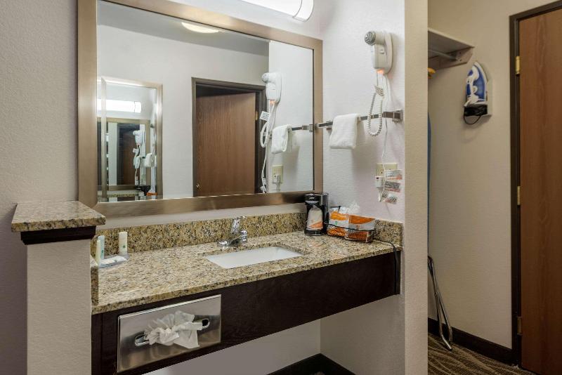 Quality Inn Suites South Fork image